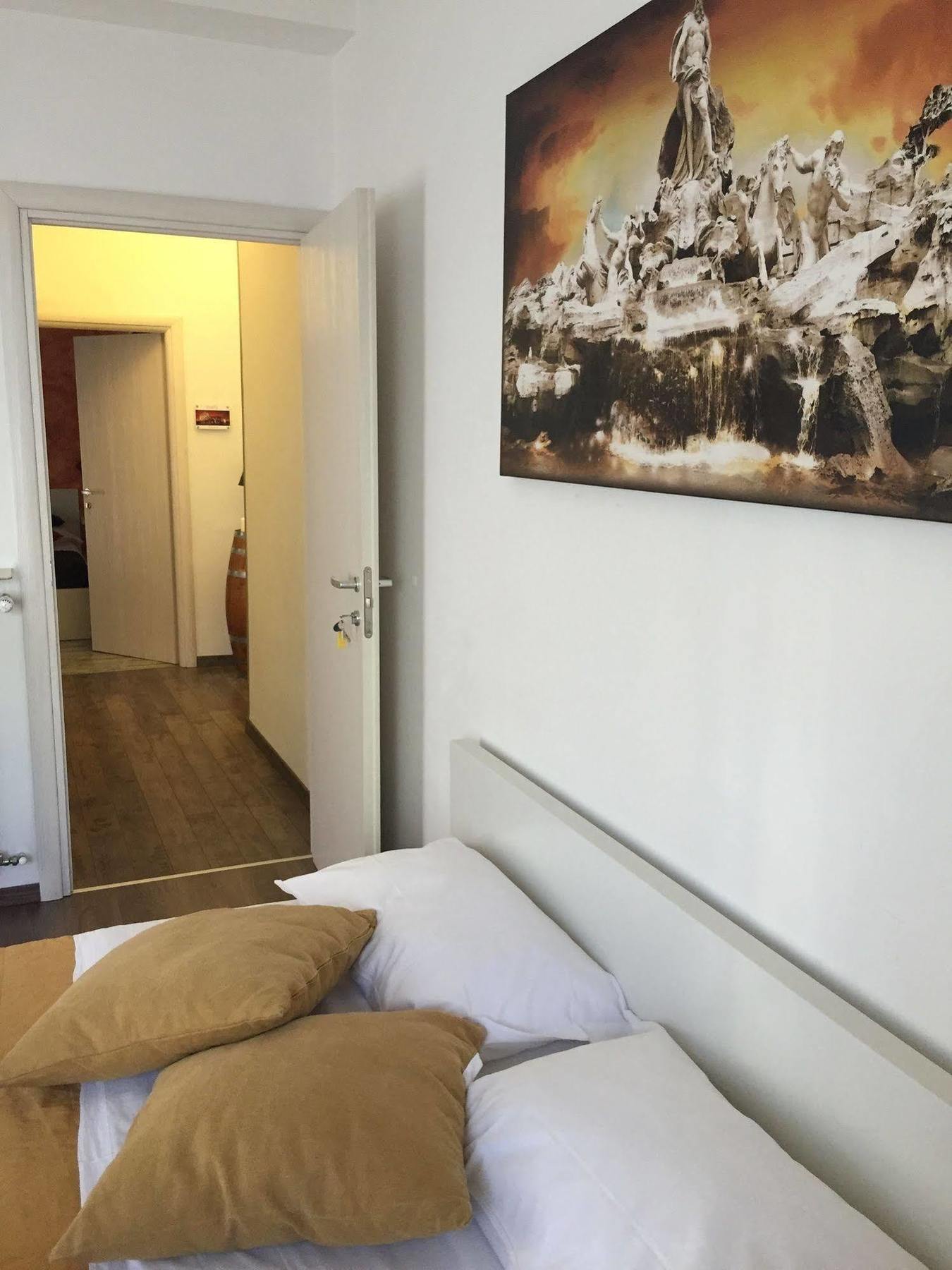 De Guestibus Otel Roma Dış mekan fotoğraf