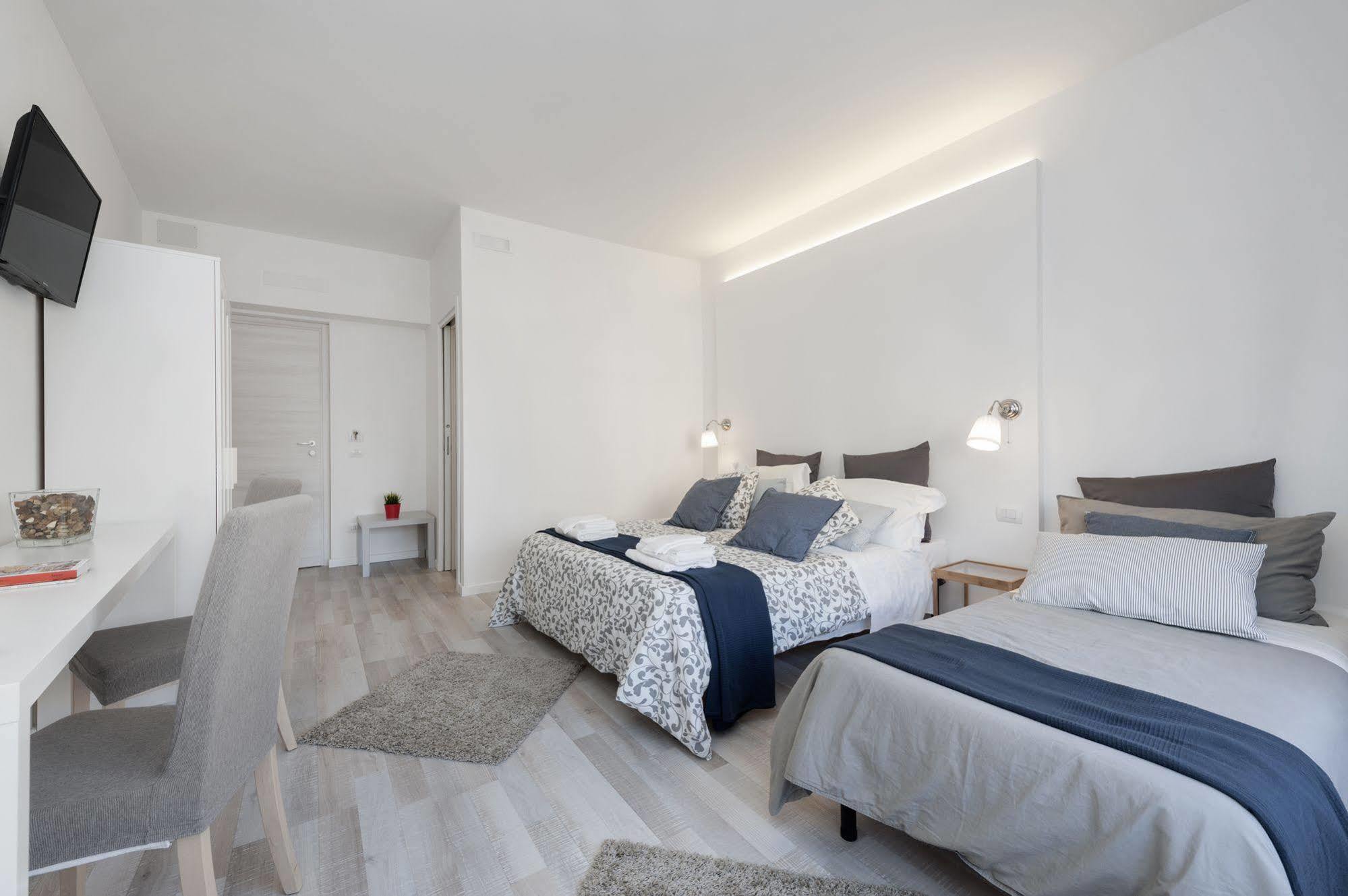 De Guestibus Otel Roma Dış mekan fotoğraf