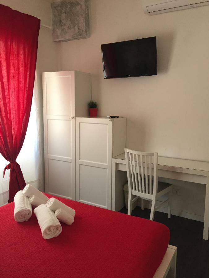 De Guestibus Otel Roma Dış mekan fotoğraf
